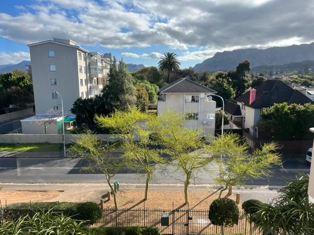 To Let 2 Bedroom Property for Rent in Kenilworth Upper Western Cape